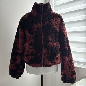 Sage collective size medium women’s Sherpa type bomber jacket cozy high neck.